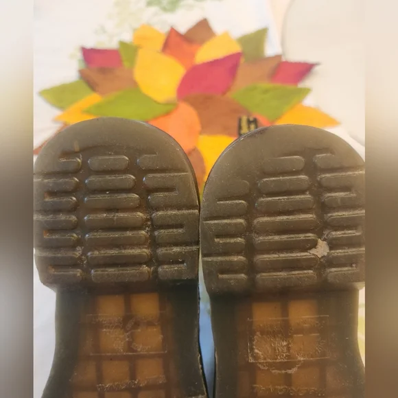 SOLD OUT - Picture 8 of 11